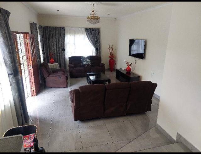 3 BEDROOM HOUSE FOR SALE IN CRAIGIEBURN